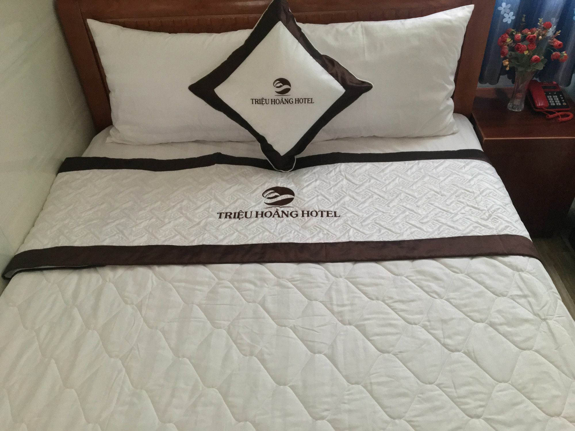 Trieu Hoang Hotel Quy Nhon Exterior foto